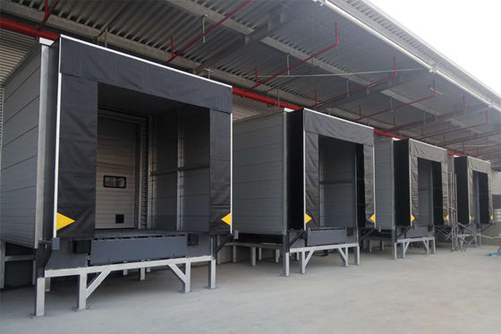 Pvc Fabric Mechanical Loading Dock Shelters ใช้กันอย่างแพร่หลายสำหรับอุตสาหกรรม Sponge Dock Seal ผู้ผลิต