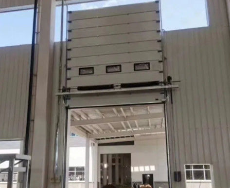 ประตูส่วนอุตสาหกรรมฉนวนโพลียูรีเทนโฟมความหนาแน่นสูง 40-45m3 / Kg
