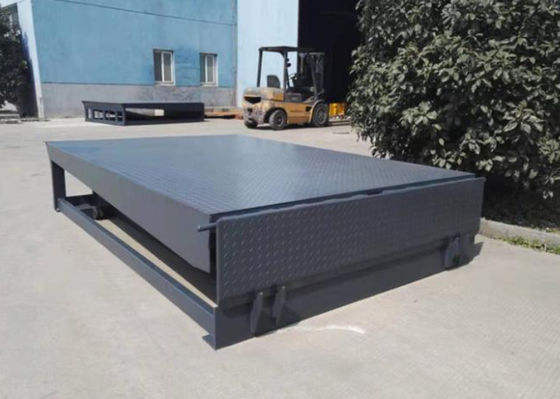 รางความปลอดภัย Mechanical Loading Dock Leveler With Galvanized Mobile Forklift Yard Ram