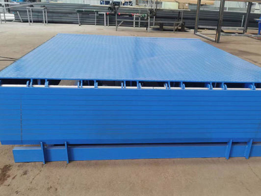 25000-40000lbs การบรรทุก Dock Leveler การออกแบบที่ปลอดภัย