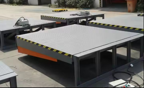 Mechanical Loading Dock Leveler Galvanized Finish Safety Bars พลาตฟอร์มไฮดรอลิกสําหรับระดับท่าเรือ