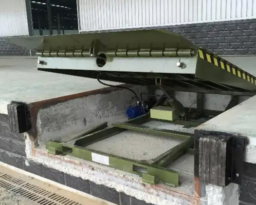 Mechanical Loading Dock Leveler Galvanized Finish Safety Bars พลาตฟอร์มไฮดรอลิกสําหรับระดับท่าเรือ