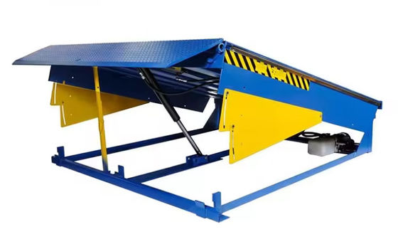ไฮดรอลิก Dock Door Levelers Workshop อัตโนมัติ Dock Plate 25000-40000LBS การออกแบบที่ปลอดภัย