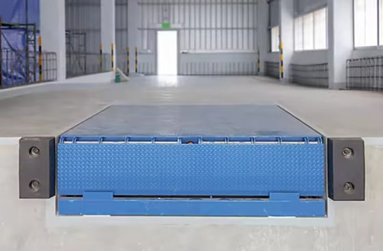 ปรับปรุงความยาวริมฝีปาก ไฟฟ้า Loading Dock Leveler ด้วยปูนเคลือบปลายและการควบคุมความปลอดภัย