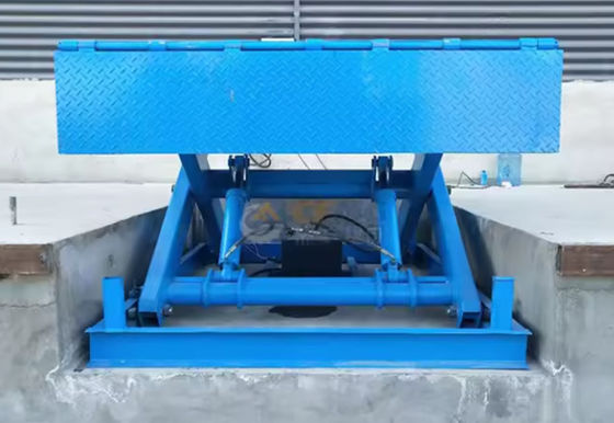 ปรับปรุงความปลอดภัย Loading Dock Leveler กับการควบคุมปุ่มดันและความปลอดภัย Curbs Logistics