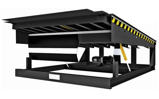 Dock Door Levelers Workshop อัตโนมัติ Dock Plate 25000-40000LBS การออกแบบที่ปลอดภัยกับความสูงของเพลิงที่สามารถปรับแต่งได้และสตาร์ความปลอดภัย