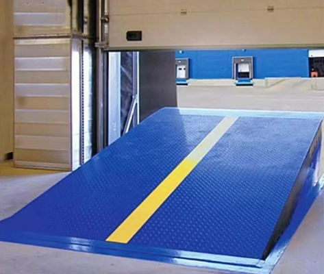ห้างหุ้น อัตโนมัติ Dock Plate Dock Door Levelers 25000-40000LBS การออกแบบที่ปลอดภัย แหล่งพลังงานไฮดรอลิก ที่กําหนดเอง