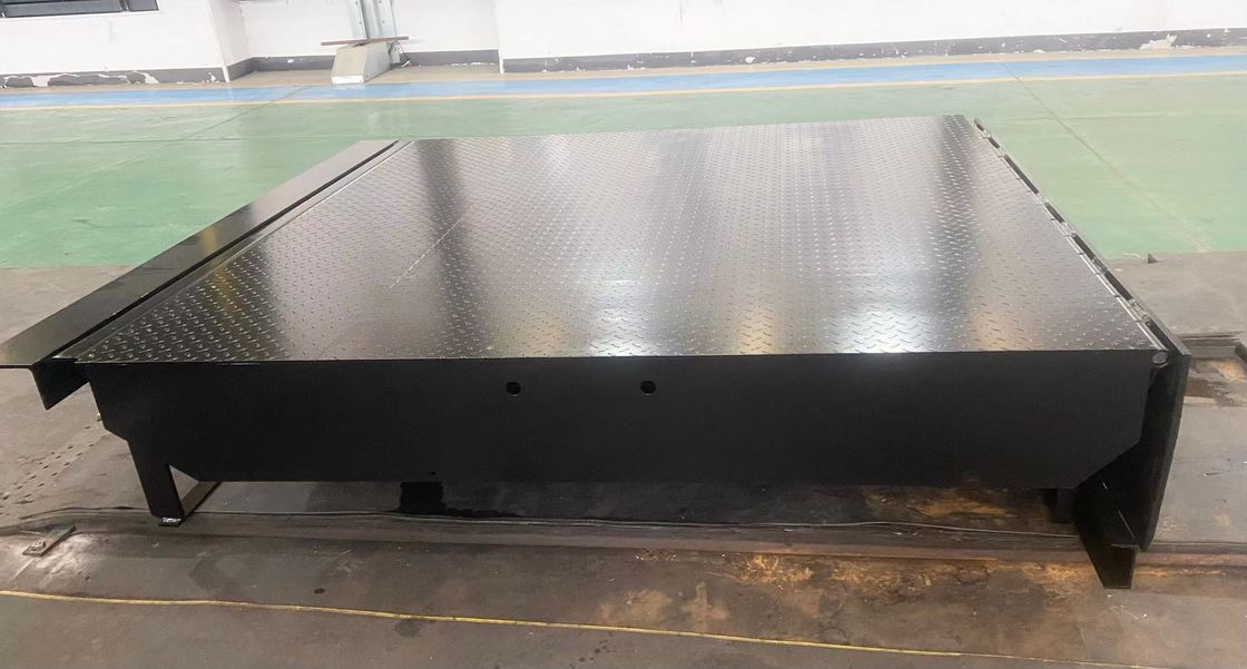 เครื่องปรับระดับประตูท่าเรือ 25000-40000LBS การออกแบบที่ปลอดภัย