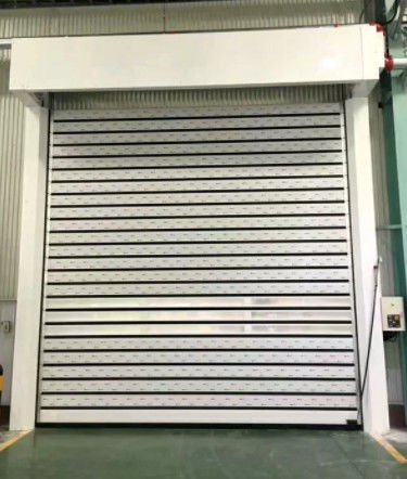 พลังงานเครื่องยนต์ที่พัฒนา 0.75KW ประตูสไพร่อัลลูมิเนียมความเร็วสําหรับสภาพแวดล้อมที่แน่น