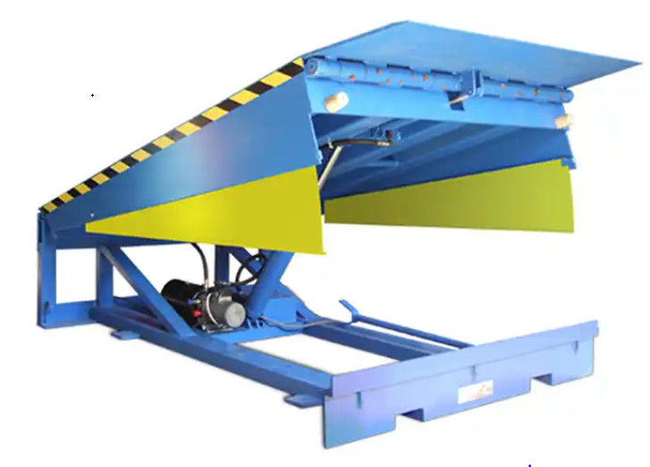 โรงงานไฟฟ้า อัตโนมัติ Dock Plate Dock Door Levelers 25000-40000LBS ดีไซน์ปลอดภัย ปู๊ดเคลือบ