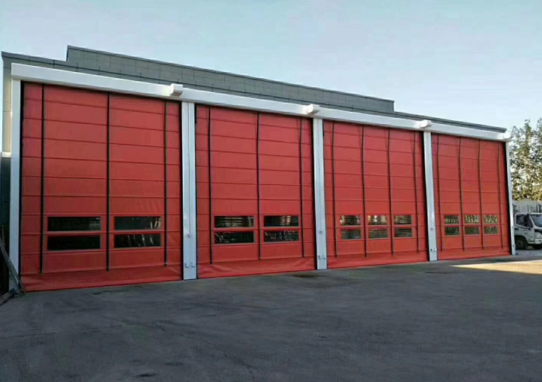 ประตูความเร็วสูงสำหรับโรงงานอุตสาหกรรม PVC ภายในอาคาร ทนต่อสภาพอากาศ ราคาโรงงาน วัสดุสแตนเลส 304 การทำงานอัตโนมัติ